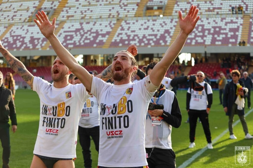 Salerno un anno dopo, Martinelli: “Ancora non ho realizzato quell’impresa”. 1 Martinelli a Salerno Salerno un anno dopo, Martinelli: “Ancora non ho realizzato quell’impresa”.