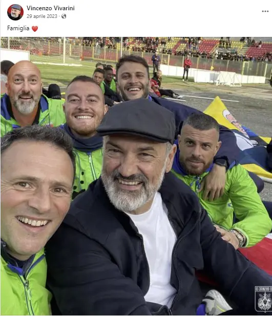 U.S. Catanzaro, la squadra che fa capo a Vivarini, “invisibili” ma indispensabili e preziosi 11 Vivarini staff tecnico 1 U.S. Catanzaro, la squadra che fa capo a Vivarini, “invisibili” ma indispensabili e preziosi