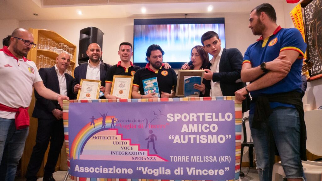 WhatsApp Image 2024 05 06 at 14.30.20 3 Il Catanzaro Club Roma Pietro Iemmello unisce la fede alla solidarietà (video)