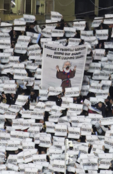 Catanzaro-Cosenza 4-0, l'ironia e gli sfottò del derby, dalla “Curva” ai social (FOTO) 1 Derby IR11 Catanzaro-Cosenza 4-0, l'ironia e gli sfottò del derby, dalla “Curva” ai social (FOTO)
